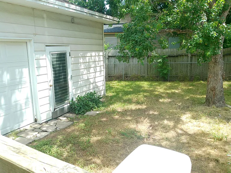 4526 Franklin Dr — Photo 18