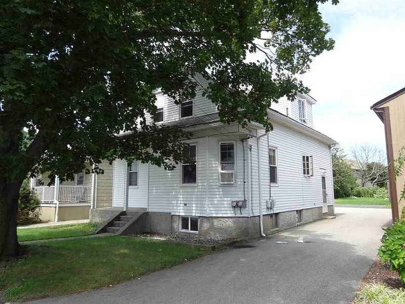 1st image of 63 Sherwood St