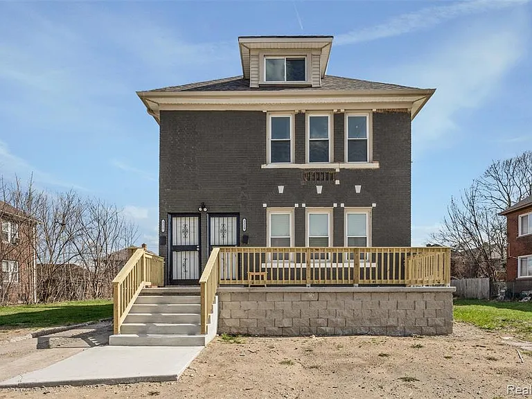3217 Elmhurst St — Photo 19