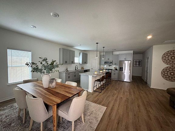 3rd image of 15193 Austin Rd