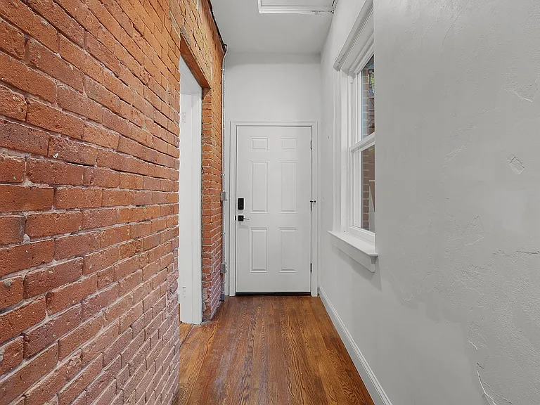57 Trumbull St #1R — Photo 14