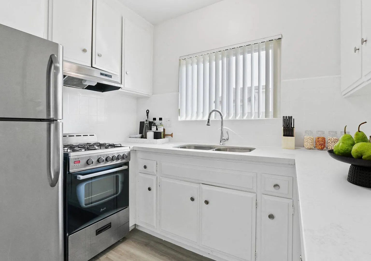 Sawtelle Apartments — Photo 1
