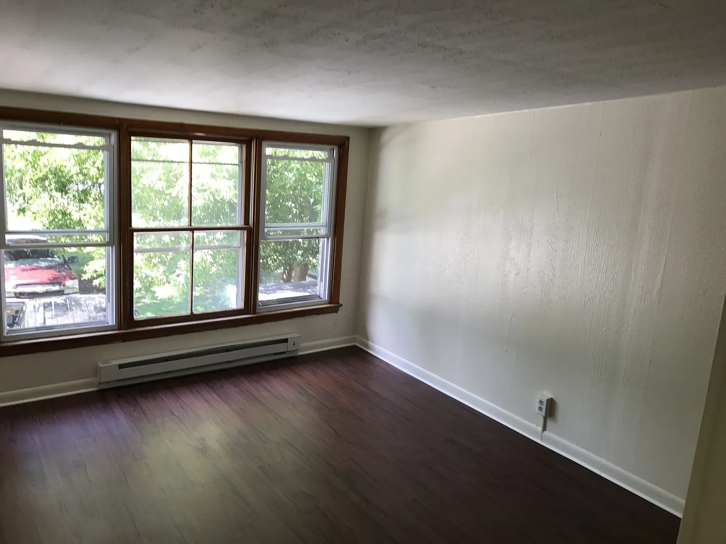 122 N. Penn St. - 3 Bedroom half duplex - $1100 - Available Mid September — Photo 3