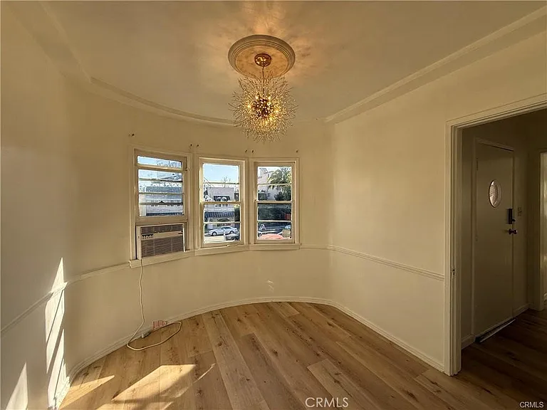 4343 Laurel Canyon Blvd — Photo 4