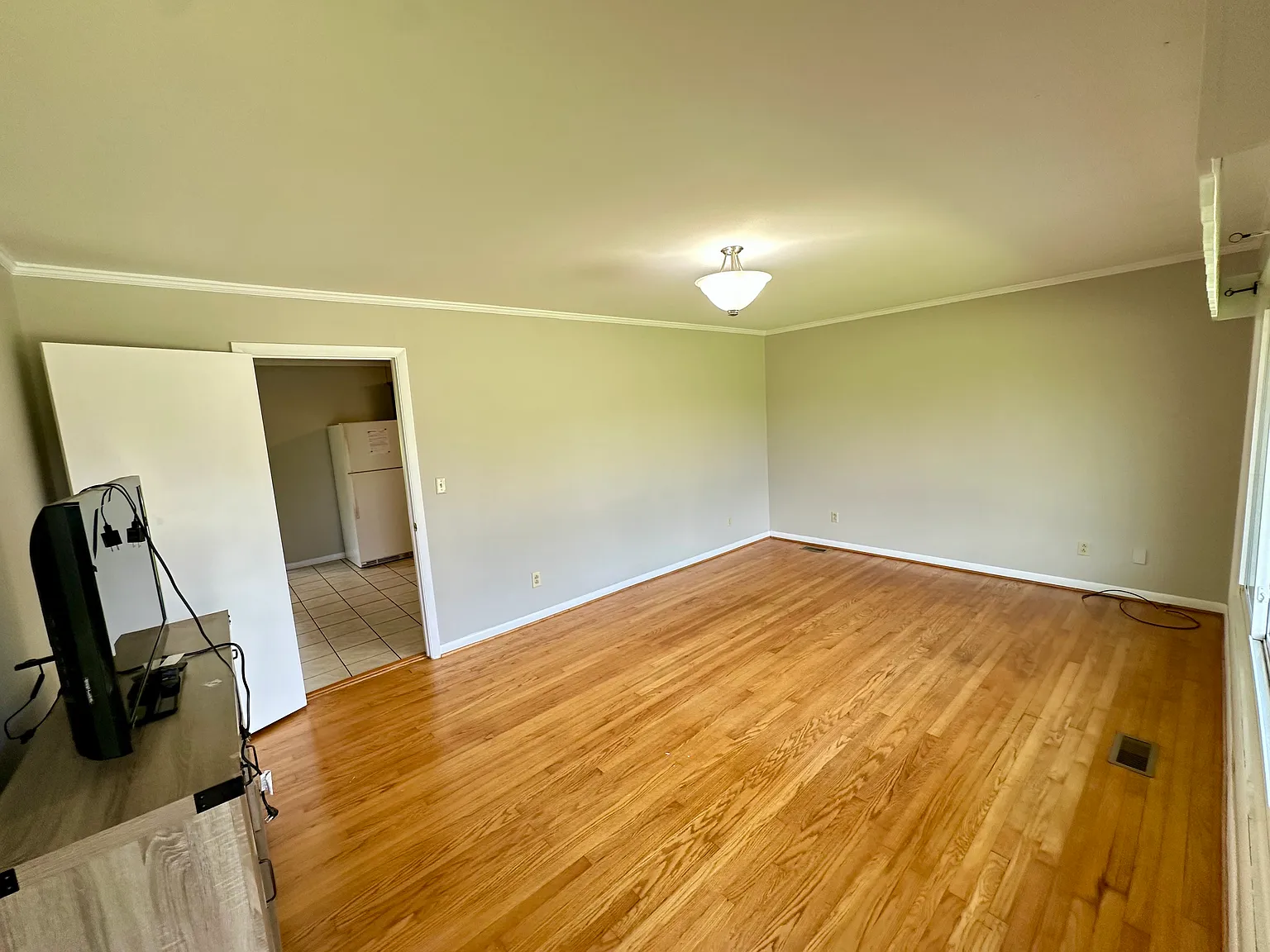 3 bed, 1.5 bath, 1175 sqft, $1,775 — Photo 2