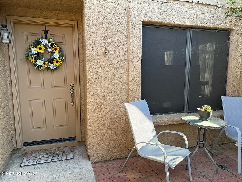 1st image of 2518 N Palo Santo Dr