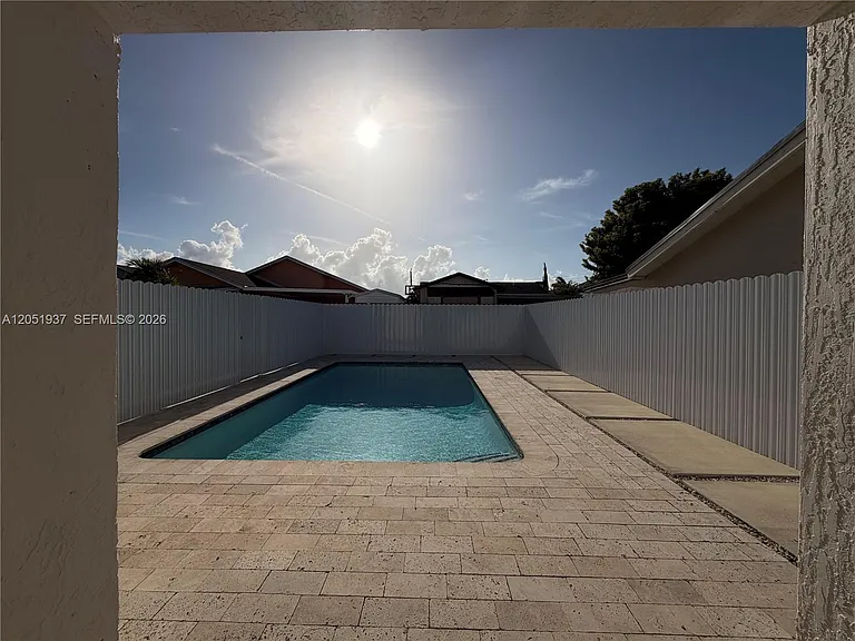 19763 SW 124th Ave — Photo 18