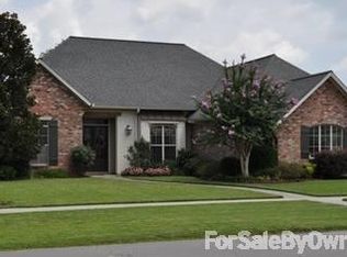 123 Cresthill Dr, Youngsville, LA 70592