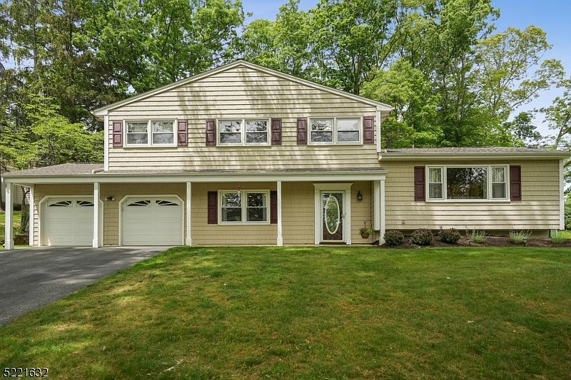 4 Stephen Ter, Parsippany, NJ 07054 | Zillow