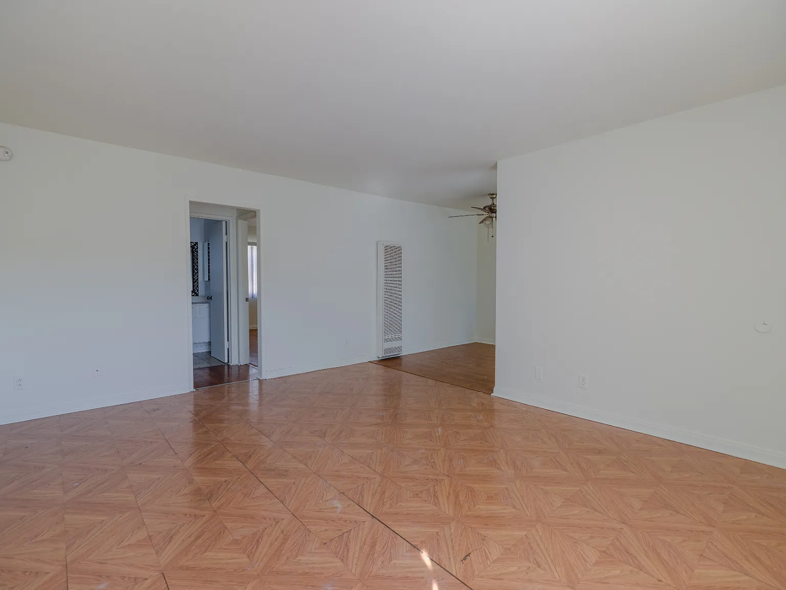 1 bed, 700 sqft, $1,800 — Photo 3