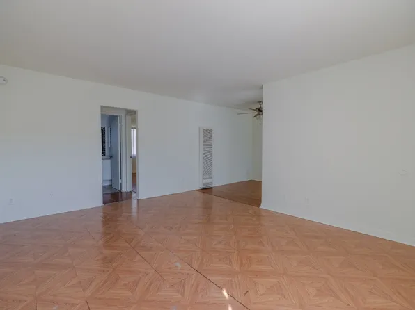 8800 Cedros Ave APT 221, Panorama City, CA 91402