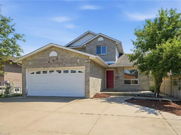 448 Stone Church Rd E, Hamilton, ON L9B 2A2