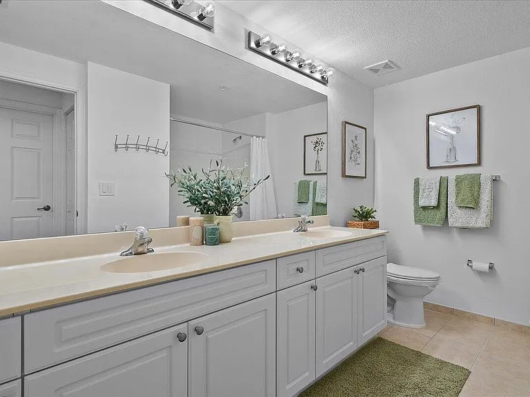 3020 Alcazar Pl #308 — Photo 13