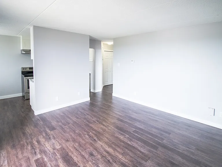 37 Berkeley Pl W — Photo 9