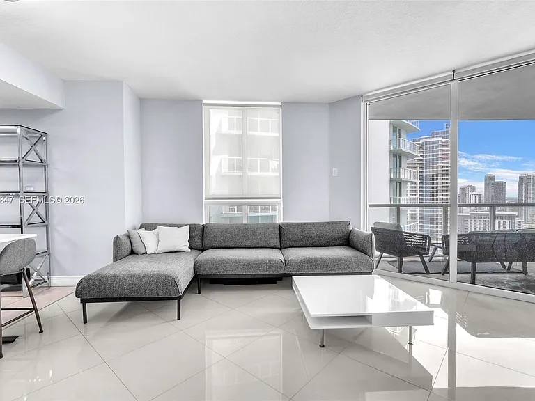 1900 N Bayshore Dr #3610 — Photo 4