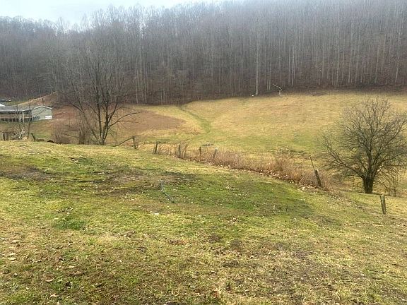5th image of 76 Walker Creek Rd