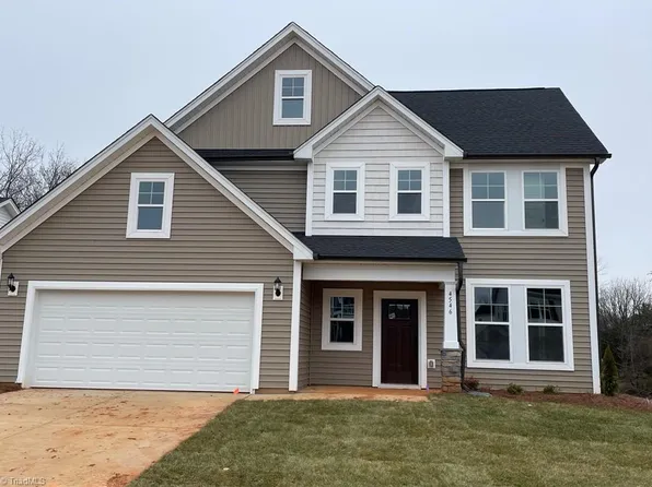 4546 Stratus Ln, Clemmons, NC 27012