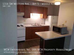 1316 SW Western Ave APT 5, Topeka, KS 66604