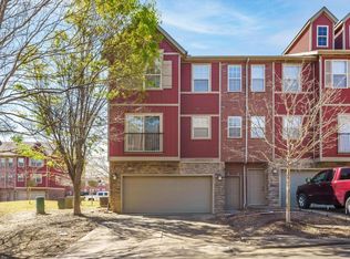 2851 W Redstone Dr, Fayetteville, AR 72704