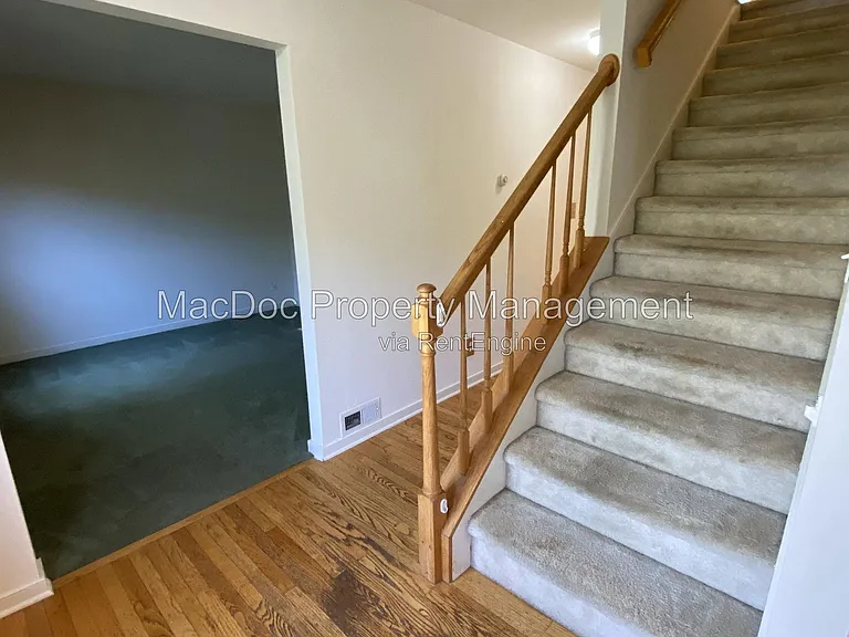 9 Brown Cir — Photo 2