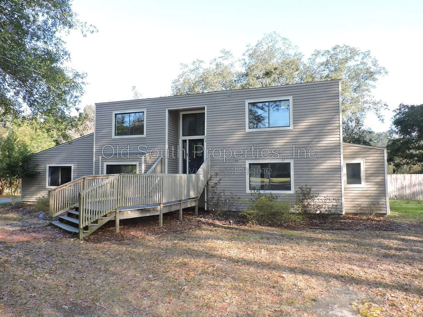 3 bed, 2.5 bath, 2254 sqft, $2,200 — Photo 2