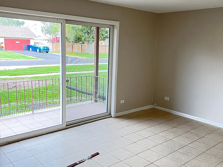 11055 S Nagle Ave #3 — Photo 3