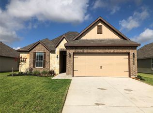 1006 Old Vine, Brenham, TX 77833