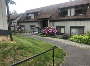 211 Heritage Vlg #E, Southbury, CT 06488
