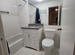 146 Green Bay Rd UNIT 1, Glencoe, IL