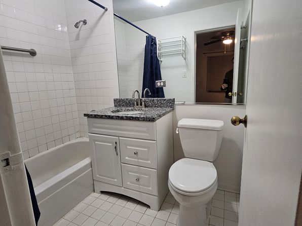 146 Green Bay Rd Unit 1