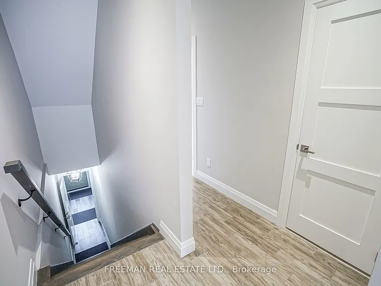 50 Russell St #2 — Photo 29