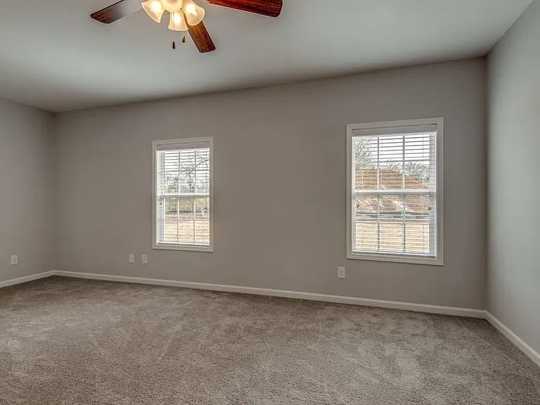 7403 Marisa Way — Photo 15