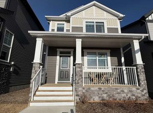 540 S Legacy Cir SE, Calgary, AB T2X5J5