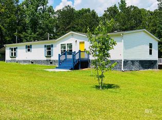 7860 Cliffs Landing Rd, Bay Minette, AL 36507