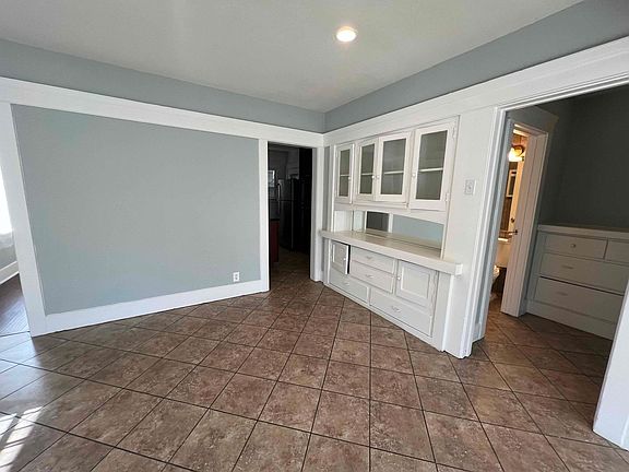 5th image of 17 Bonito Ave #1