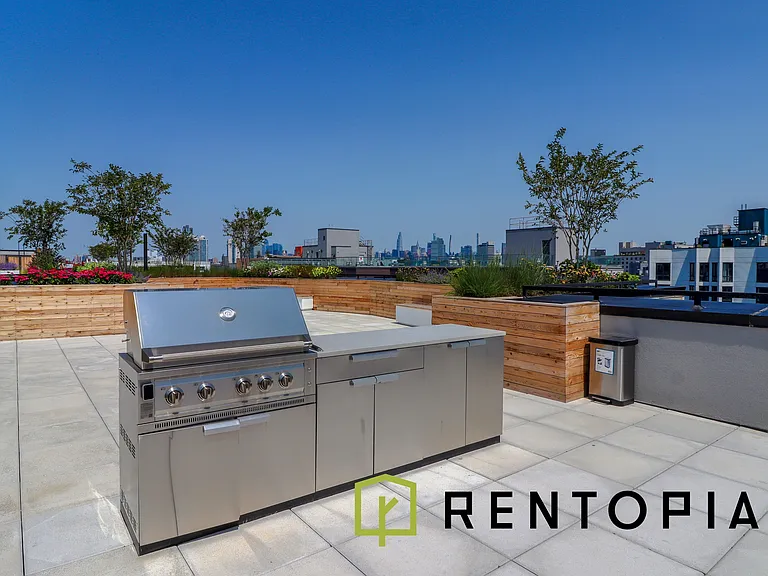 130 Hope St #203N — Photo 12