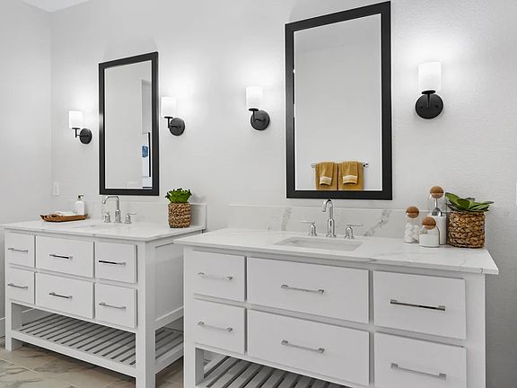 Owner s Bath