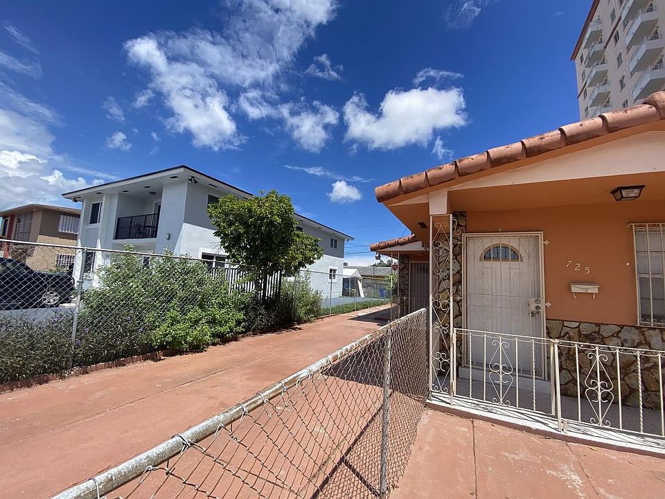 2nd image of 727 NW 22nd Ct #1