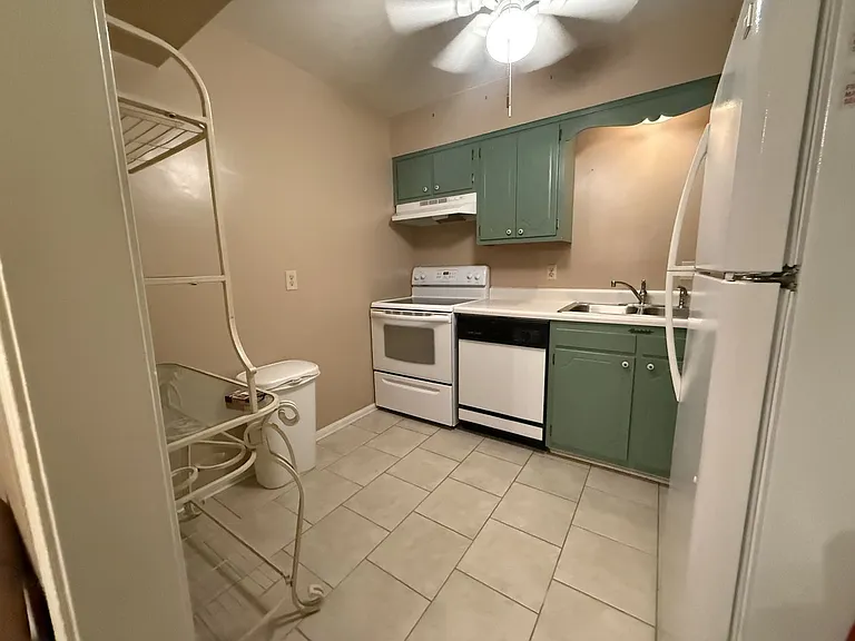 2724 Whitney Pl #229 — Photo 9