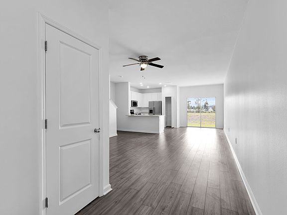 3rd image of 4919 SW 81st Loop