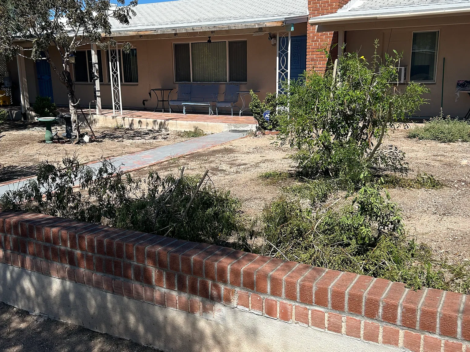 3 bed, 1800 sqft, $1,800 — Photo 3
