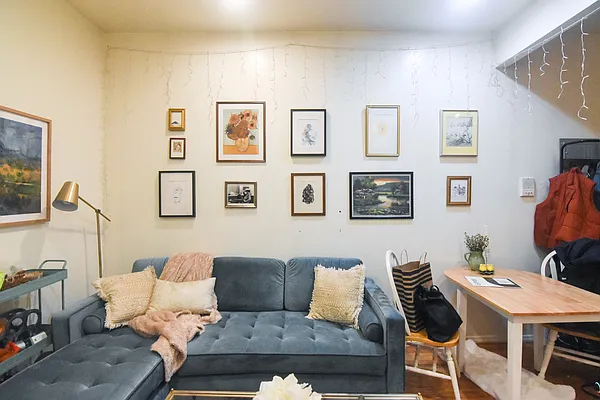 Rented by The Agency | media 23