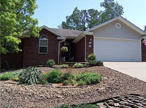 1st image of 10 Cherhill Dr
