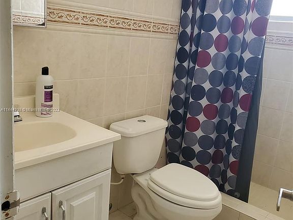 2nd image of 1644 NW 1st St APT 5