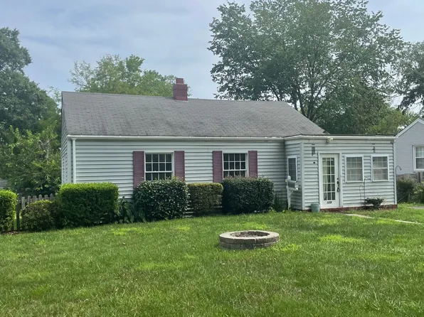 829 Everett Pl, Charlotte, NC 28205