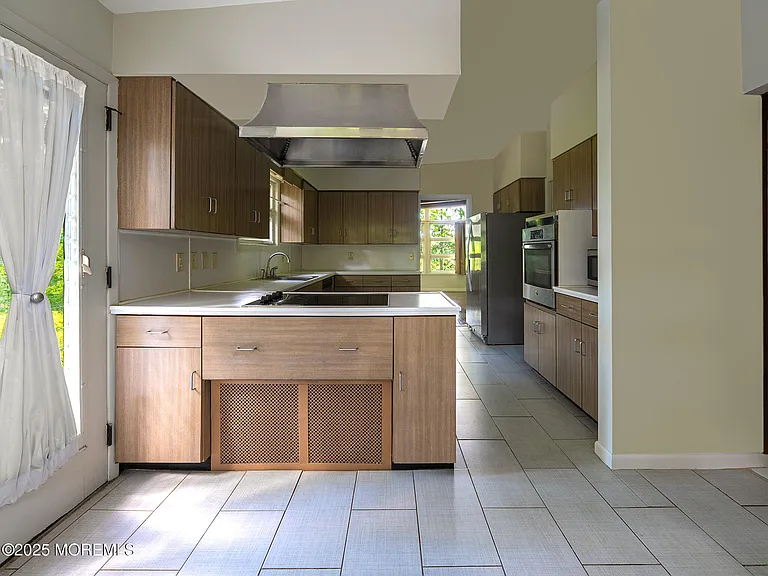1152 State Route 34 — Photo 11