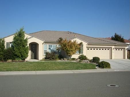 1st image of 597 Walworth Dr