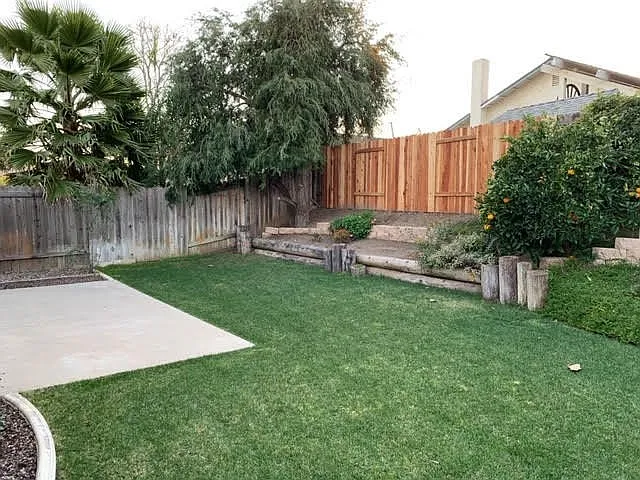 1869 Clearwater Dr — Photo 3