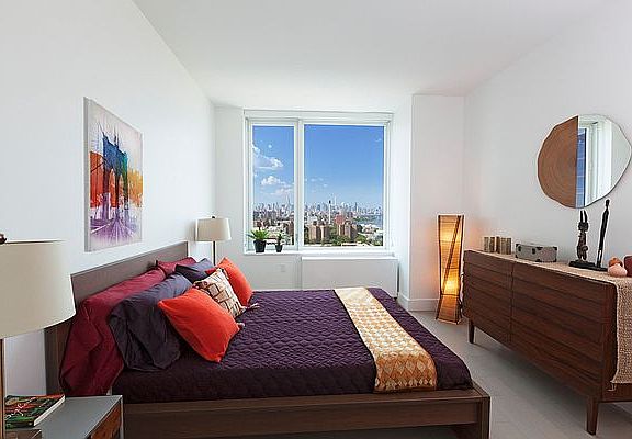 4th image of 86 Fleet Pl APT 26S