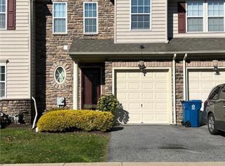 211 Auburn Dr, Easton, PA 18042
